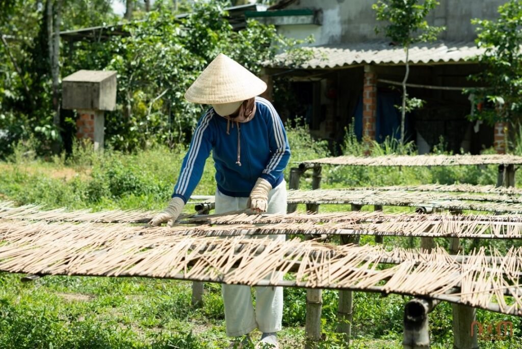 nhang-sach-khong-hoa-chat-duoc-phoi-kho-tu-nhien-1024x684-1 nhang-sach-khong-hoa-chat-duoc-phoi-kho-tu-nhien