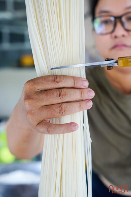 Đôi Tay Trần (Barehand) – Dụng Cụ Bếp, Xưởng Tốt Nhất 3 đôi tay trần dụng cụ bếp