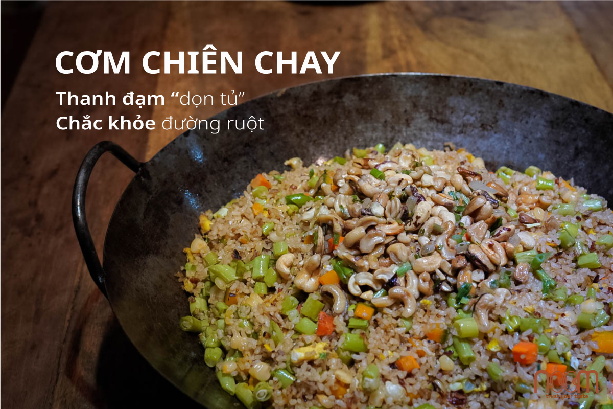 Cơm Chiên Chay - Vàng giòn ngon, chắc khoẻ đường ruột